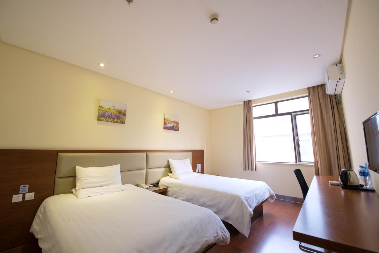 Hanting Express Lujiazui Minsheng Road Shanghai