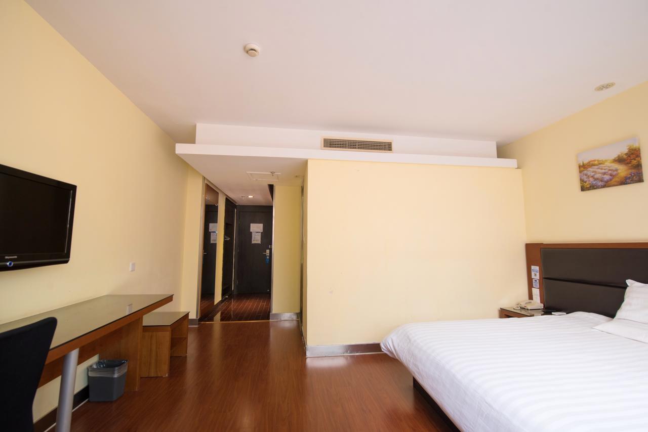 Hanting Express Lujiazui Minsheng Road 3*