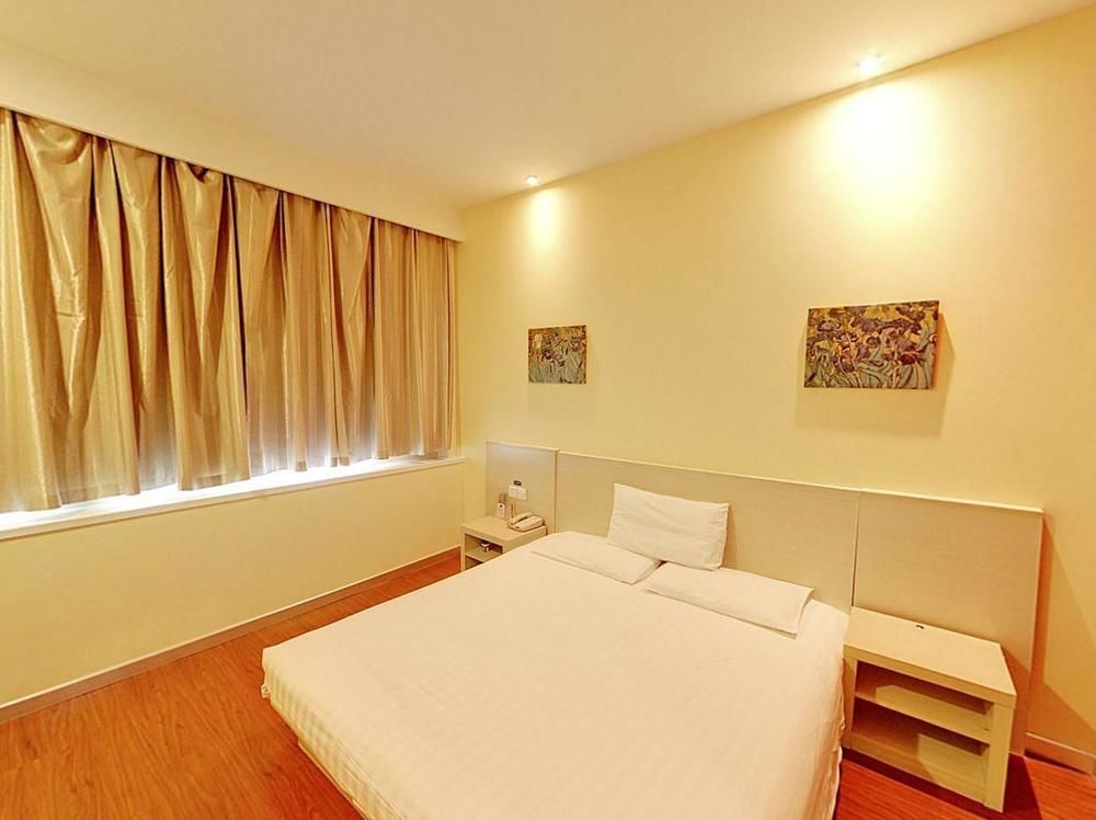 Hanting Express Lujiazui Minsheng Road 3* Shanghai