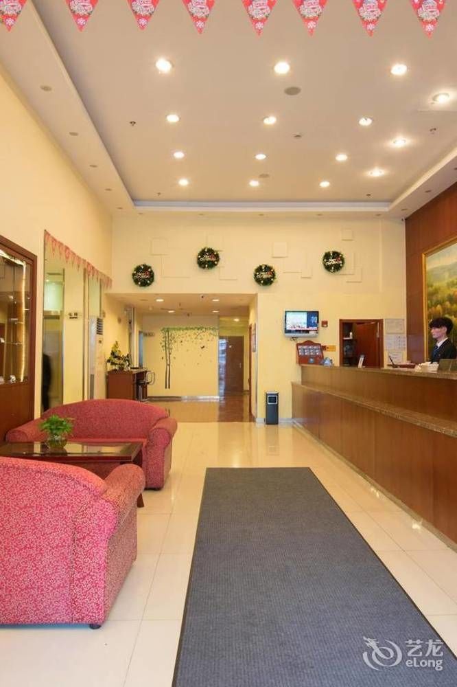 Hanting Express Lujiazui Minsheng Road 3* Shanghai
