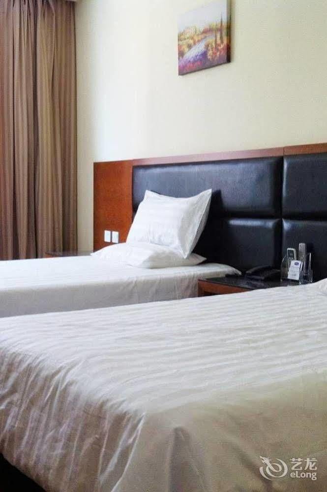 Hotel Hanting Express Lujiazui Minsheng Road